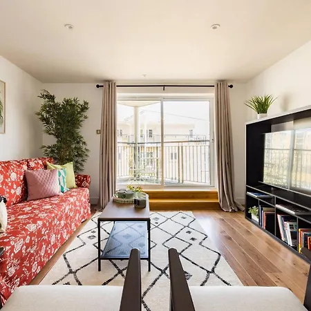 Wild Roses Service Apartments - East India
